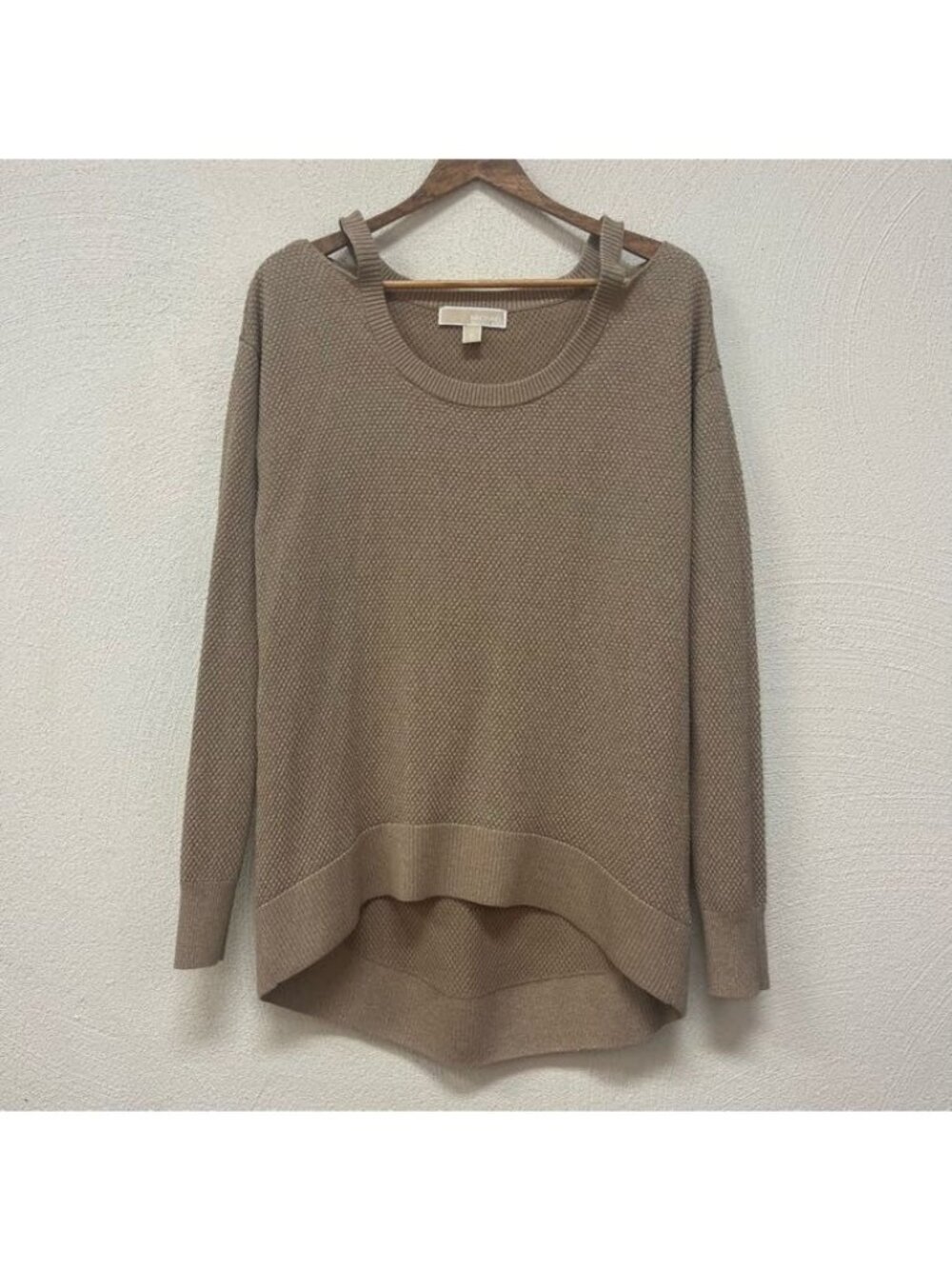 Michael Kors Sparkly Gold Open Shoulder Long Sleeve Hi-Low Hem Tan Sz Medium